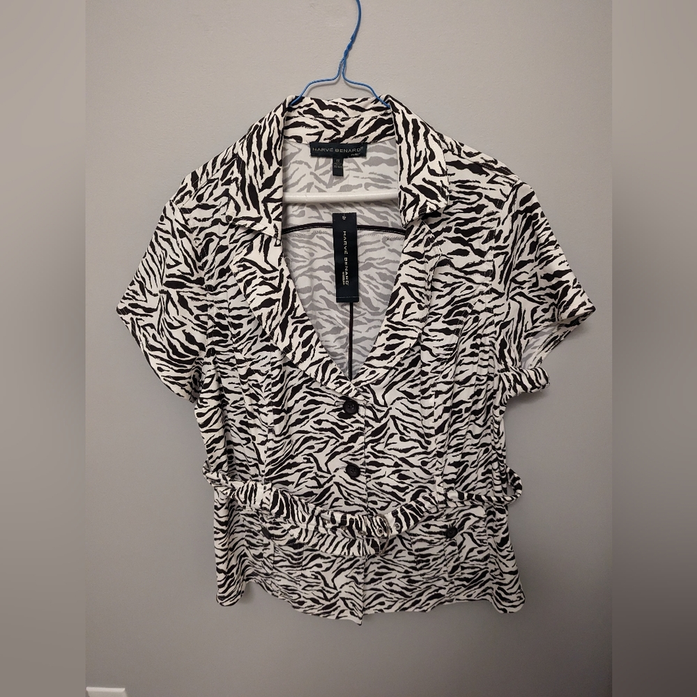 Harve Bernard blouse